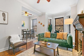 3BR Cozy Fireplace Full Kitchen walk to Red Line
